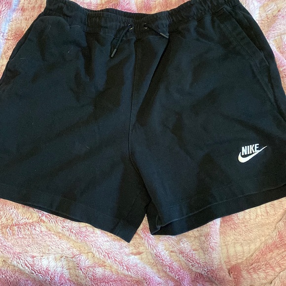 To small, Worn like once or twice - Picture 1 of 2